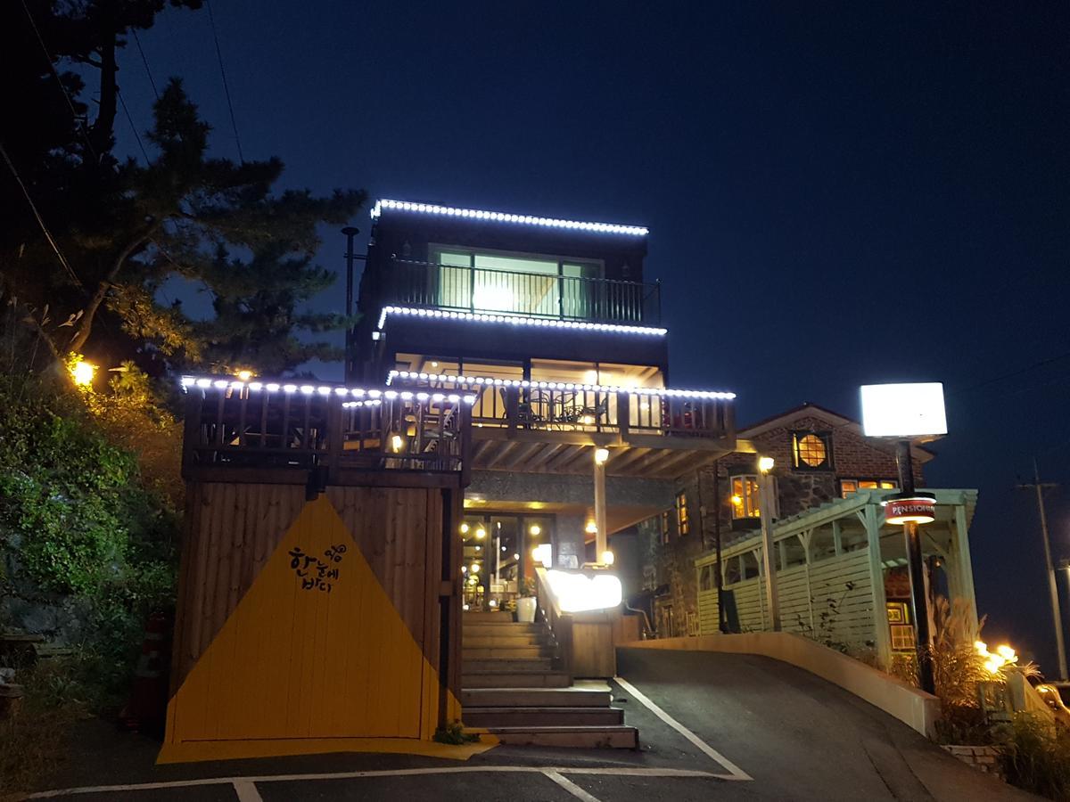 Hannoonebada Pension 江陵市 エクステリア 写真